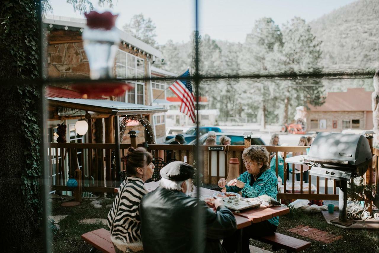 Sitzmark Chalet Inn Ruidoso Ngoại thất bức ảnh